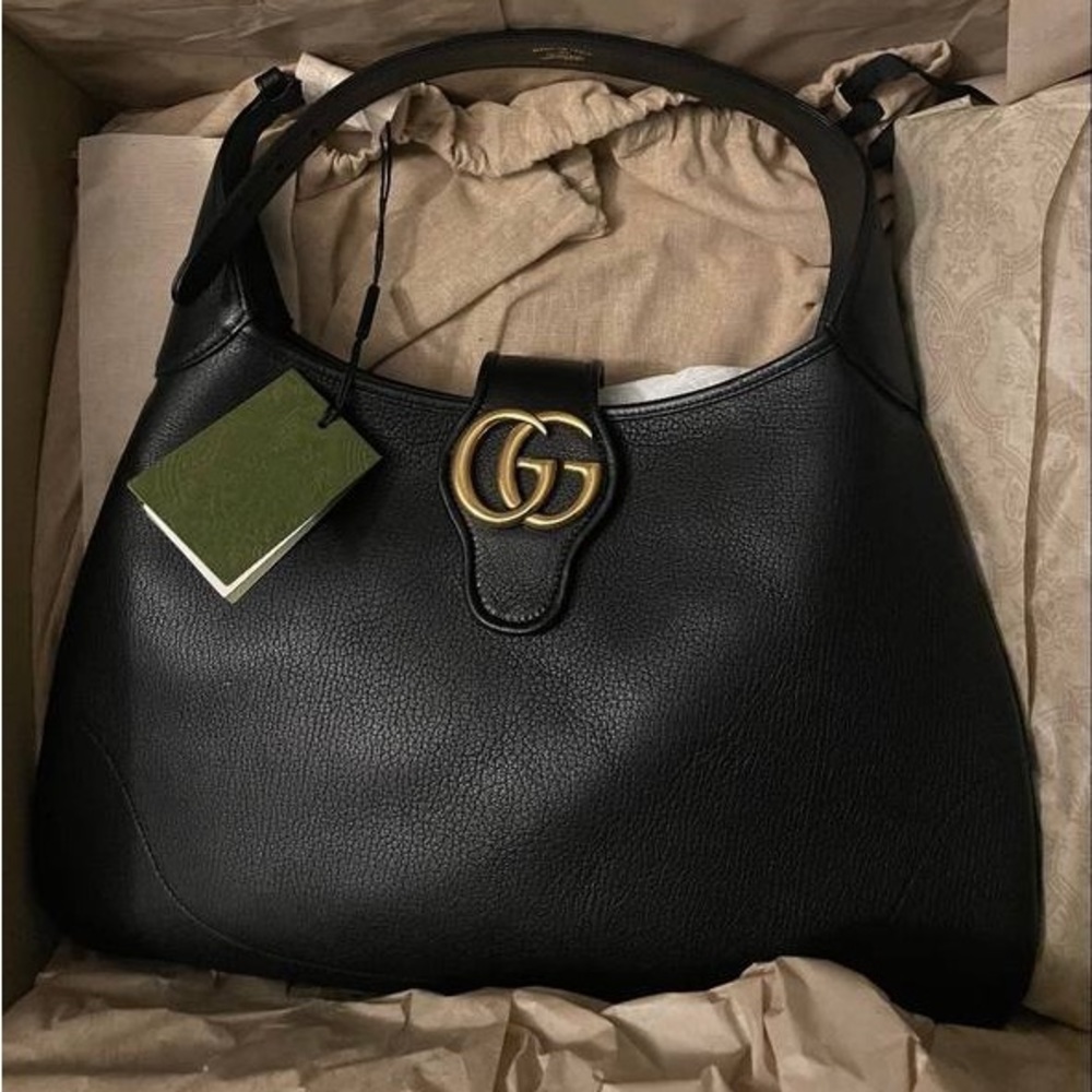 Authentic gucci bag never been used